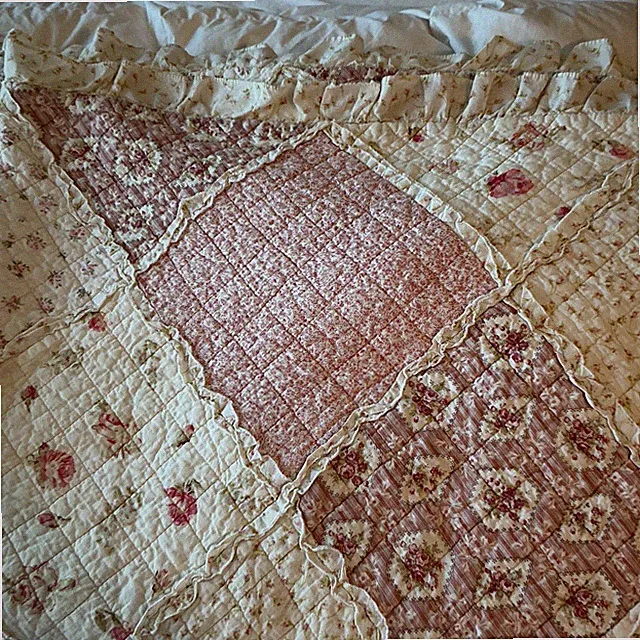 Shabby Chic Looking Pink and Cream Comforter and Two Shams Full Size